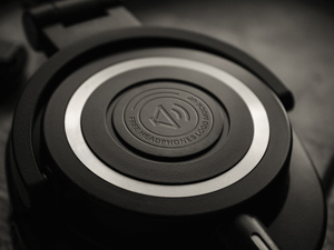 Headphones Logo Mockup