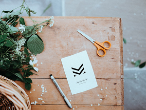Note Mockup On Table