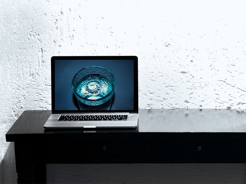 Free MacBook Pro Mockup